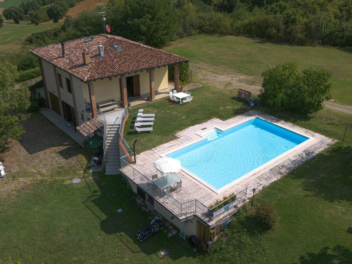 Casolara: Ospitalita Su Misura Lägenhet Castello di Serravalle Exteriör bild